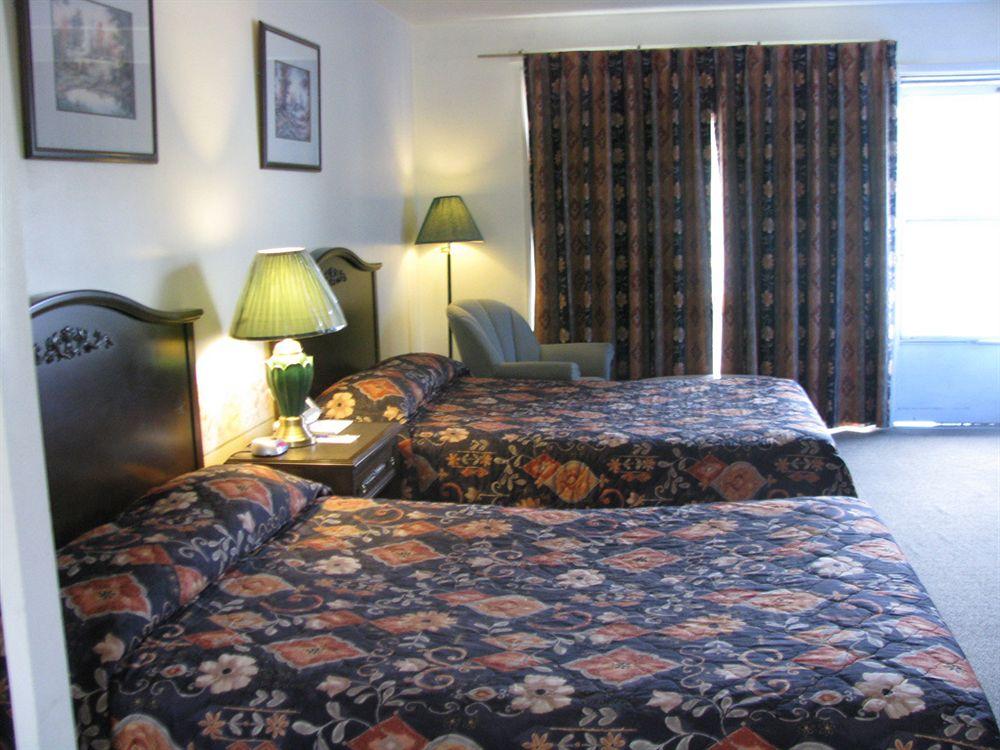 Chipican Motel Sarnia Kültér fotó